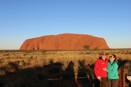 Hilda og Jnas vi Ayers Rock